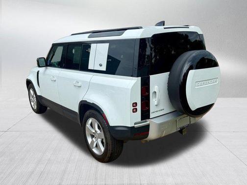 2024 Land Rover Defender 110 P300