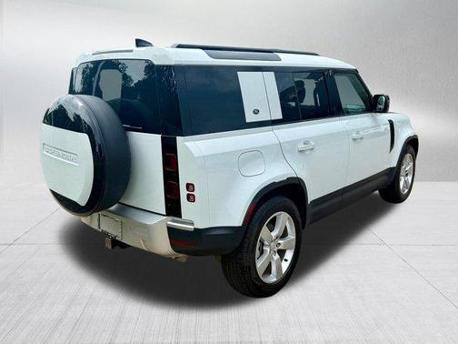 2024 Land Rover Defender 110 P300