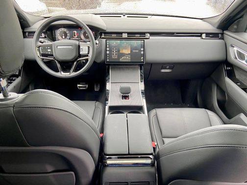 2026 Land Rover Range Rover Velar P400 Dynamic SE