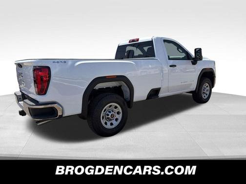 Summit White 2026 GMC Sierra 2500 Pro