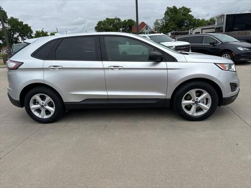 2018 Ford Edge SE