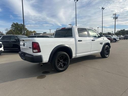 2024 RAM 1500 Classic Warlock Crew Cab 4x4 5'7' Box