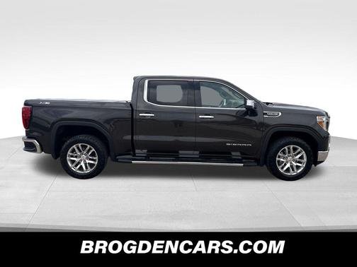 Brownstone Metallic 2021 GMC Sierra 1500 SLT