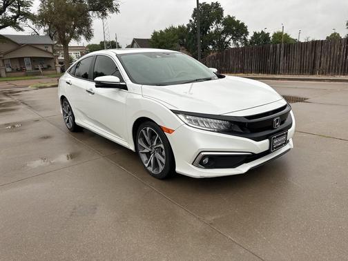 2019 Honda Civic Touring