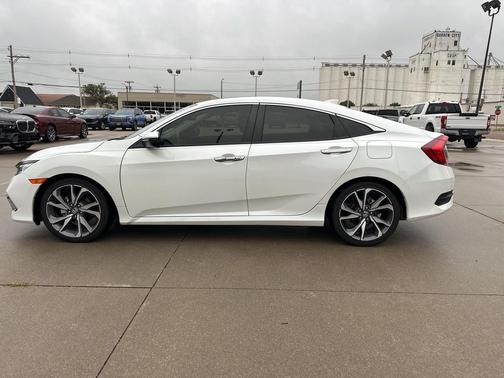 2019 Honda Civic Touring