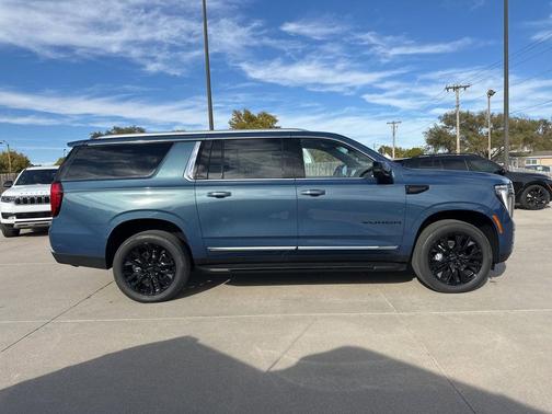 2026 GMC Yukon XL 4WD Elevation