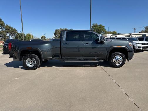 2022 GMC Sierra 3500 Denali