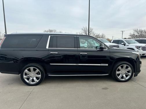 2020 Cadillac Escalade ESV Premium Luxury