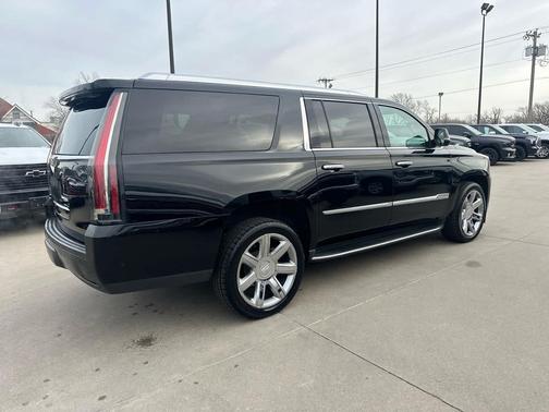2020 Cadillac Escalade ESV Premium Luxury