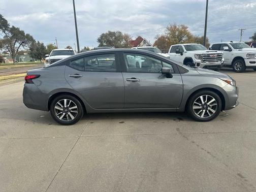 2021 Nissan Versa 1.6 SV