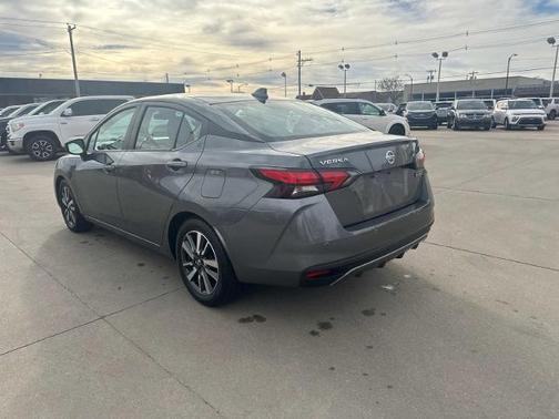 2021 Nissan Versa 1.6 SV
