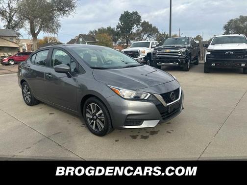 2021 Nissan Versa 1.6 SV