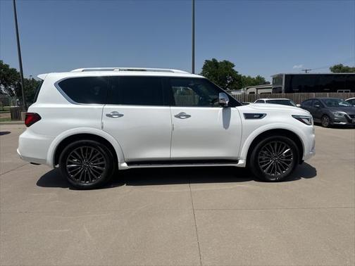 2023 INFINITI QX80 SENSORY AWD