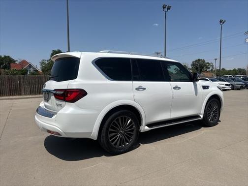 2023 INFINITI QX80 SENSORY AWD