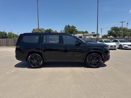 2024 Jeep Grand Wagoneer Series III Obsidian 4x4