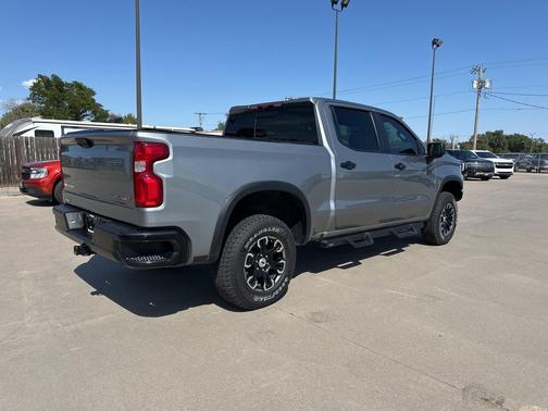 2024 Chevrolet Silverado 1500 ZR2