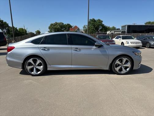2020 Honda Accord Touring 2.0T