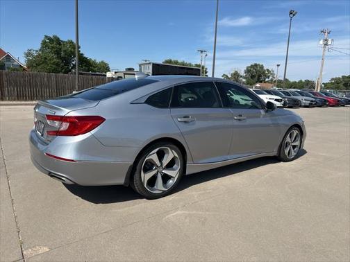 2020 Honda Accord Touring 2.0T