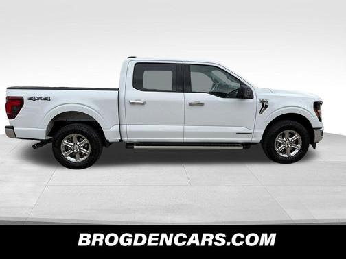 Oxford White 2025 Ford F-150 XLT