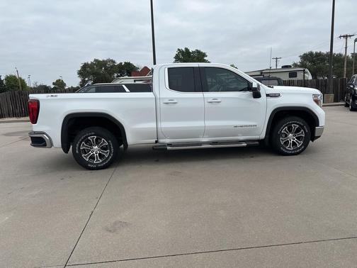 2020 GMC Sierra 1500 SLE