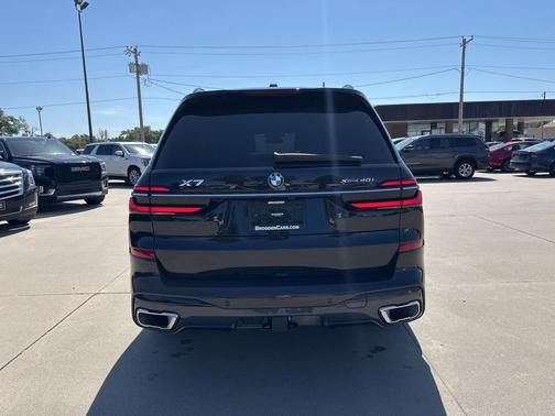2024 BMW X7 xDrive40i