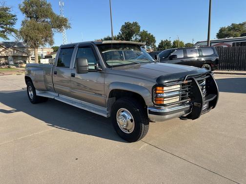 2000 Chevrolet 3500 LS