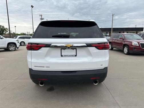 Summit White 2023 Chevrolet Traverse LT Cloth