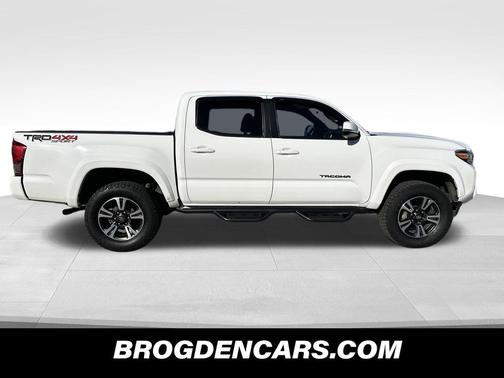2016 Toyota Tacoma TRD Sport