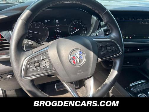 Summit White 2022 Buick Envision AWD Essence