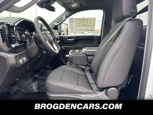 2026 GMC Sierra 3500 SLE