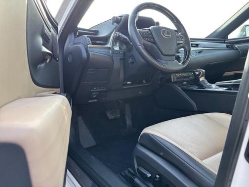 2019 Lexus ES 350 Base