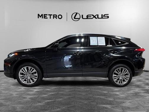 2024 Toyota Venza XLE
