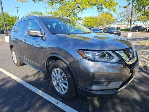 Gun Metallic 2018 Nissan Rogue SV