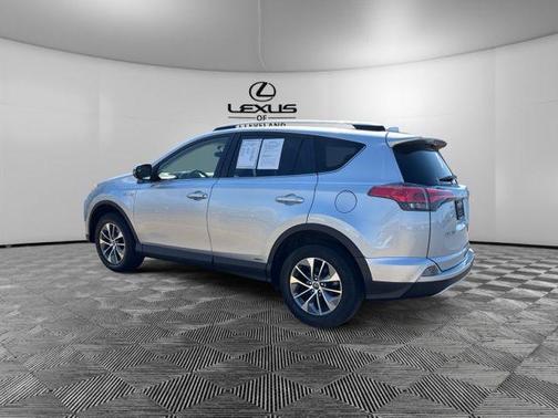 Classic Silver Metallic 2016 Toyota RAV4 Hybrid XLE