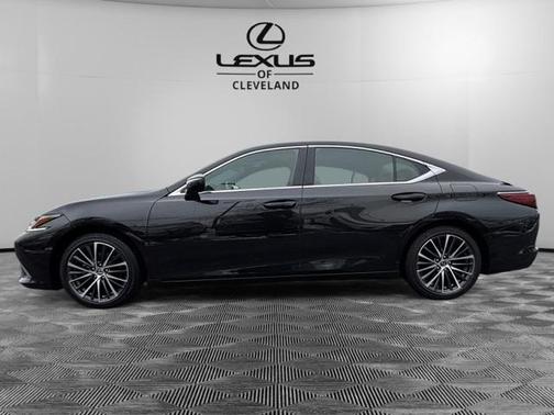 2022 Lexus ES 350 Base