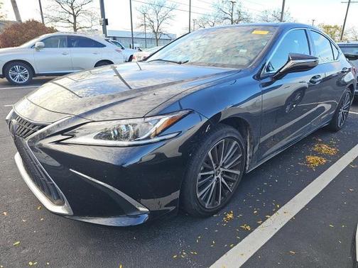 2022 Lexus ES 350 Base