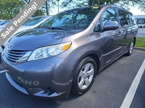 2015 Toyota Sienna LE