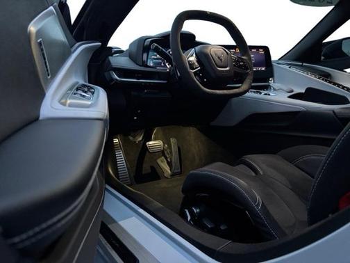 2022 Chevrolet Corvette Stingray w/2LT