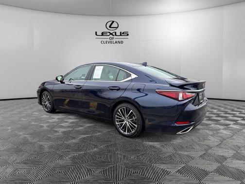 2025 Lexus ES 350 Base