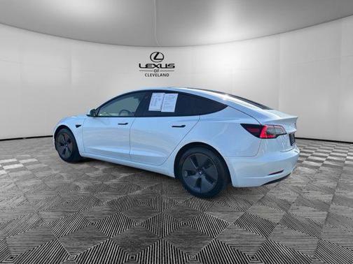 2022 Tesla Model 3 Standard Range