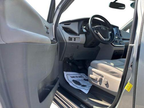 2015 Toyota Sienna XLE