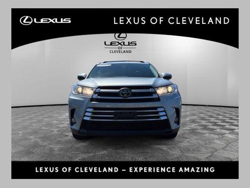 Celestial Silver Metallic 2017 Toyota Highlander Limited