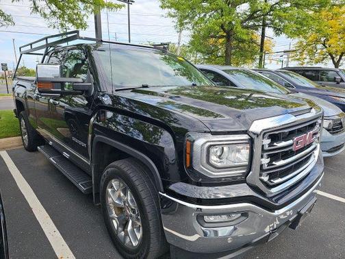 Onyx Black 2017 GMC Sierra 1500 SLT