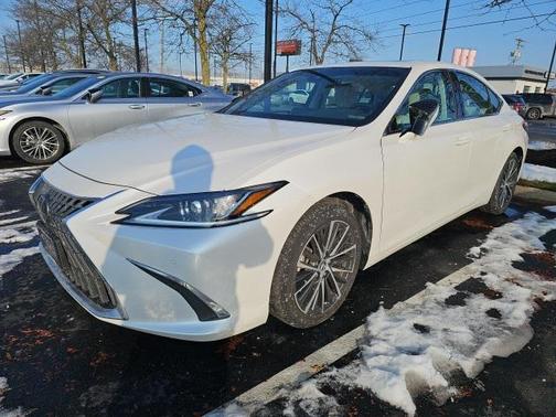 2023 Lexus ES 350 Base