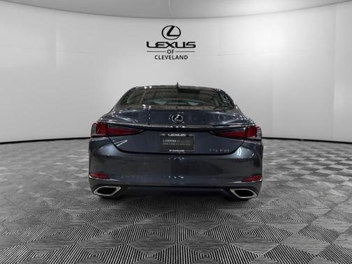 2023 Lexus ES 350 Base