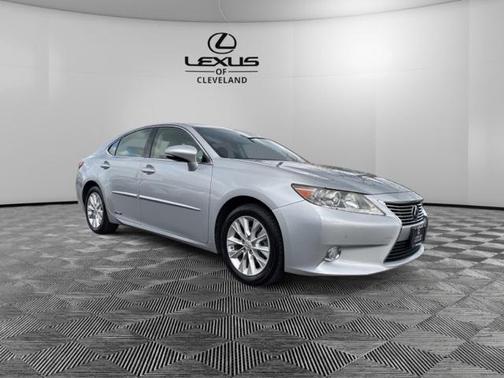 2013 Lexus ES 300h Base