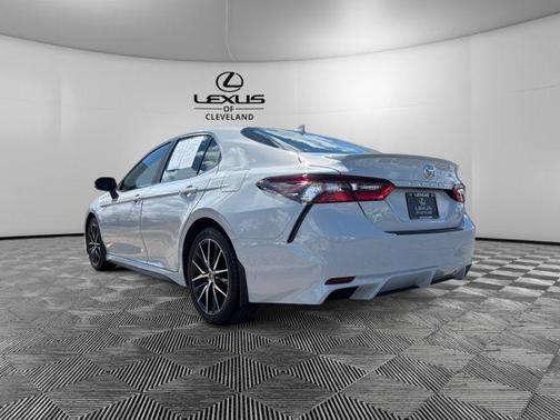 Ice Edge 2023 Toyota Camry SE