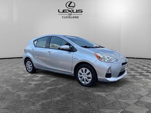 Classic Silver Metallic 2014 Toyota Prius c Two