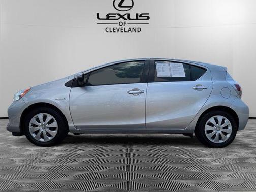 Classic Silver Metallic 2014 Toyota Prius c Two