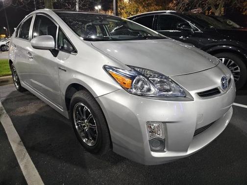 2010 Toyota Prius III